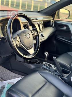 تۆیۆتا ڕاڤ 4